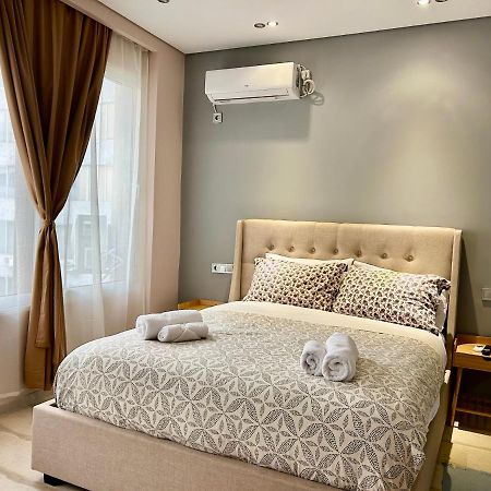Port Twins Suites No1 피레아스 외부 사진