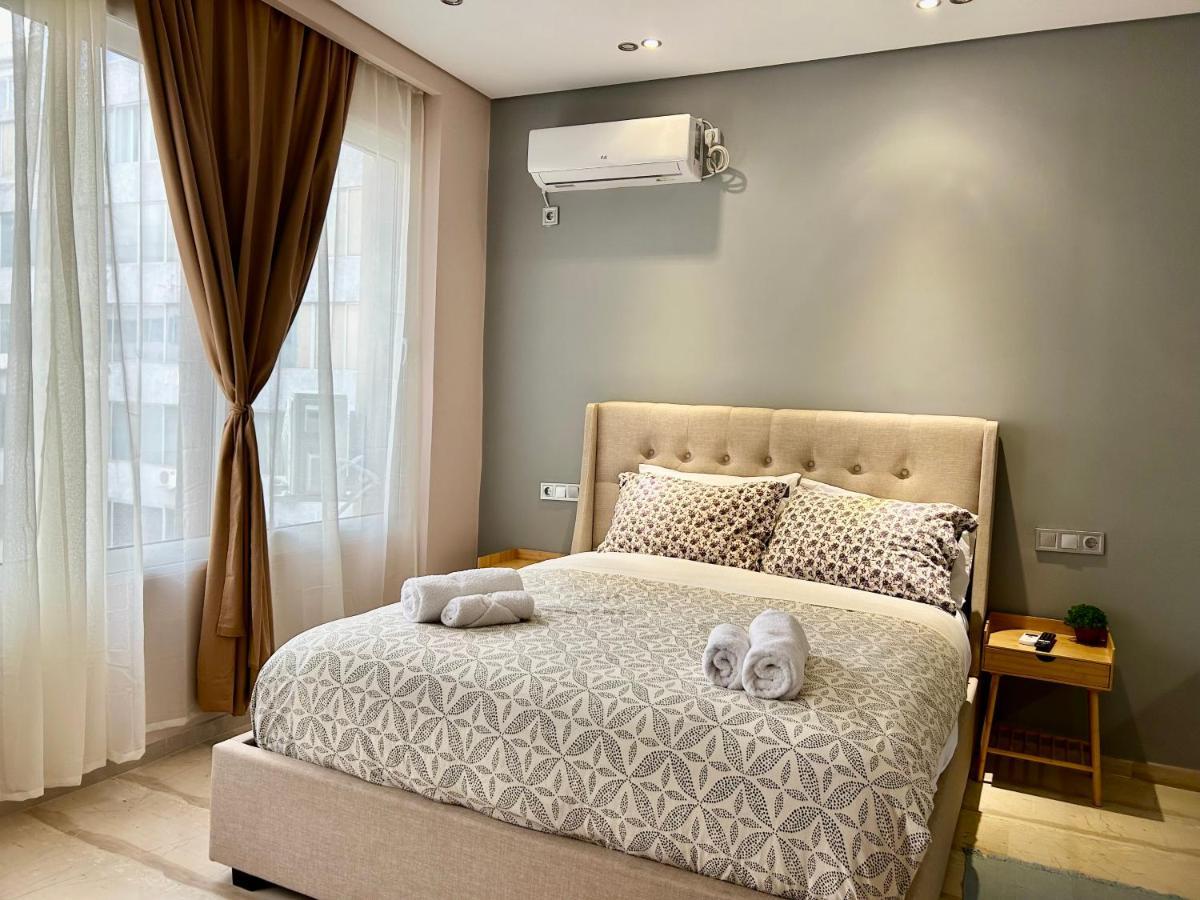 Port Twins Suites No1 피레아스 외부 사진